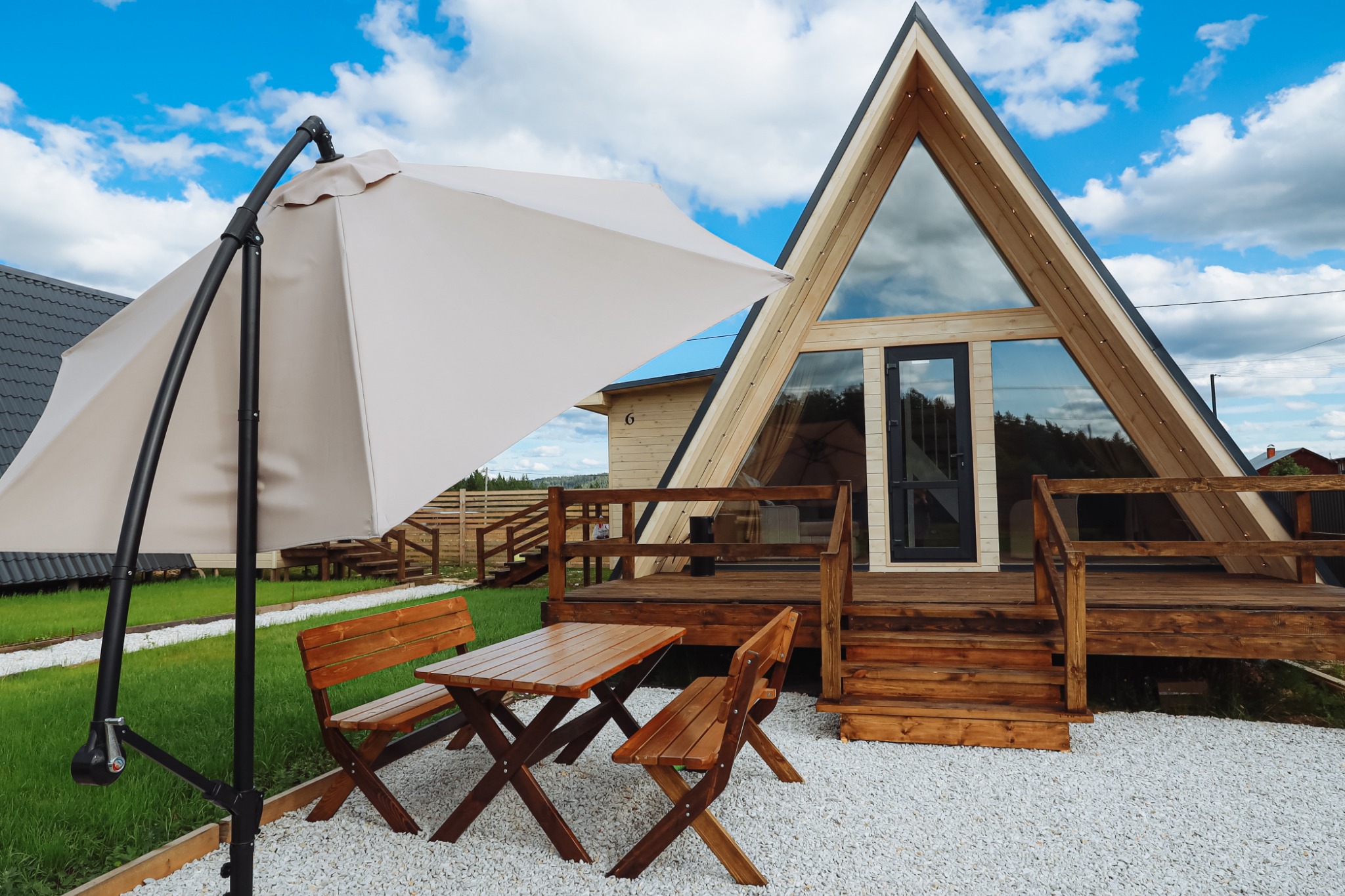 Домик с летней зоной